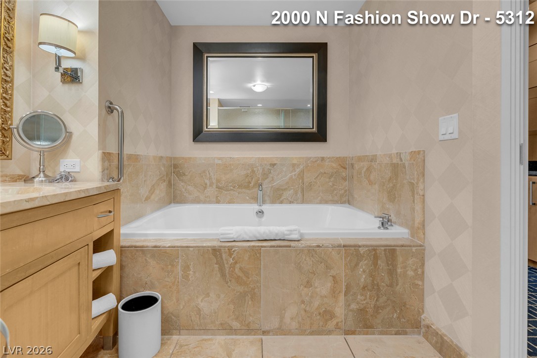 2000 North Fashion Show Drive 5312 Las Vegas NV 89109