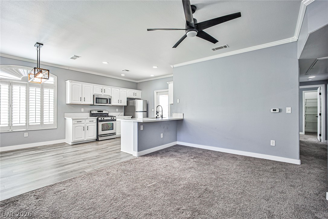 1500 Ruby Cliffs Lane 201 Las Vegas NV 89144
