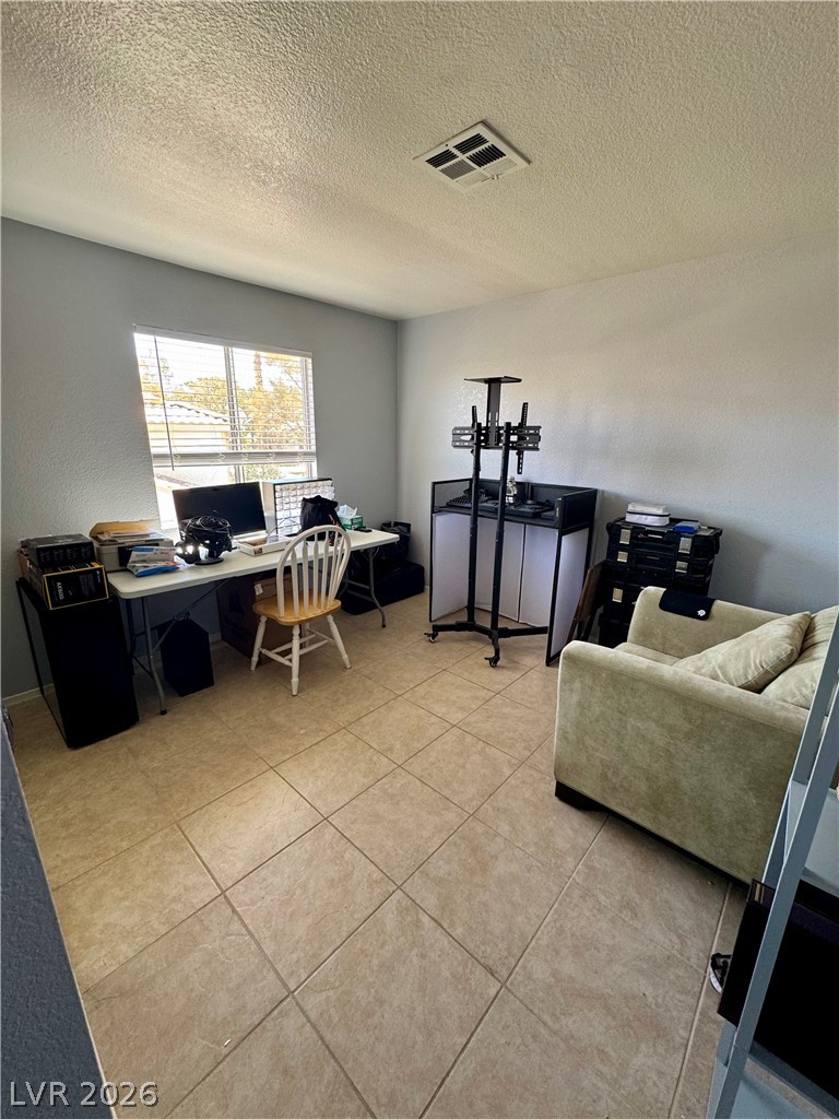 7928 Diamond Rock Way 201 Las Vegas NV 89128