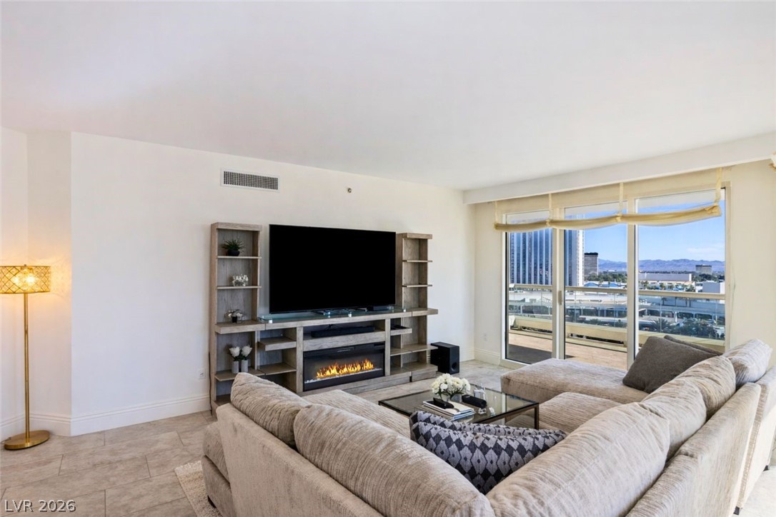 2857 Paradise Road 905 Las Vegas NV 89109