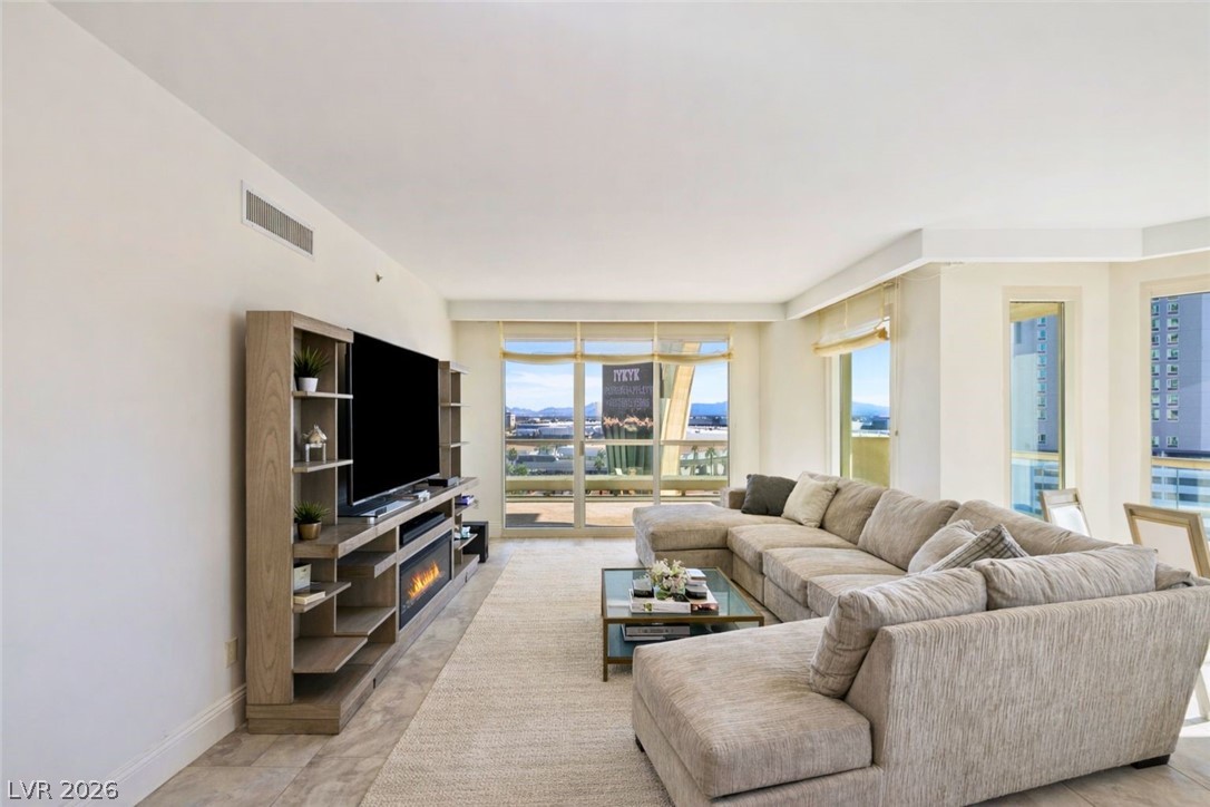 2857 Paradise Road 905 Las Vegas NV 89109