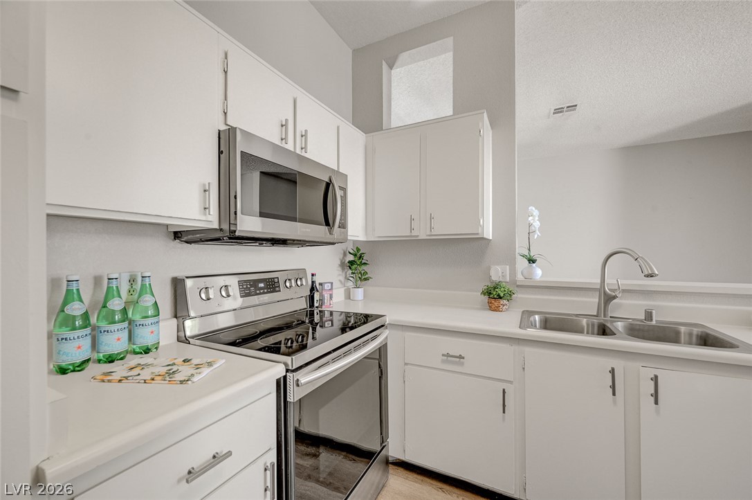 3150 Soft Breezes Drive 2053 Las Vegas NV 89128