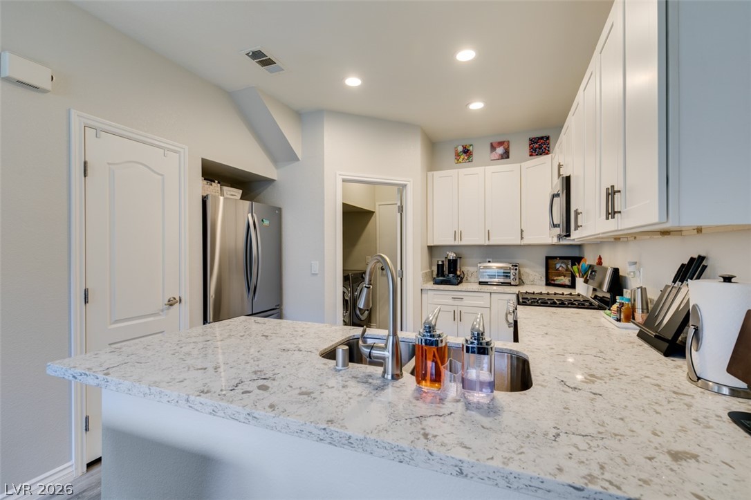251 South Green Valley Parkway 3812 Henderson NV 89012