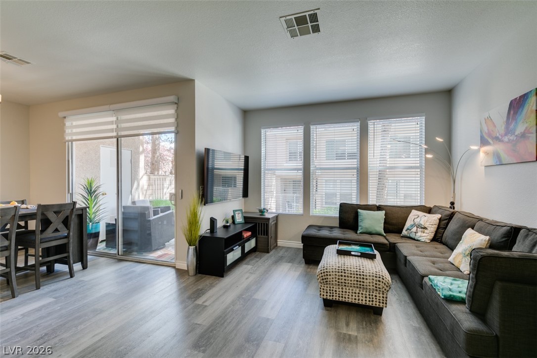 251 South Green Valley Parkway 3812 Henderson NV 89012