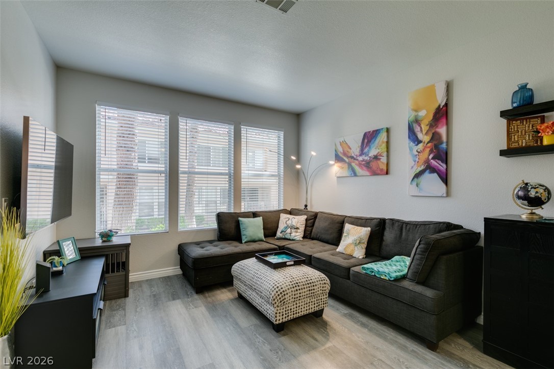 251 South Green Valley Parkway 3812 Henderson NV 89012