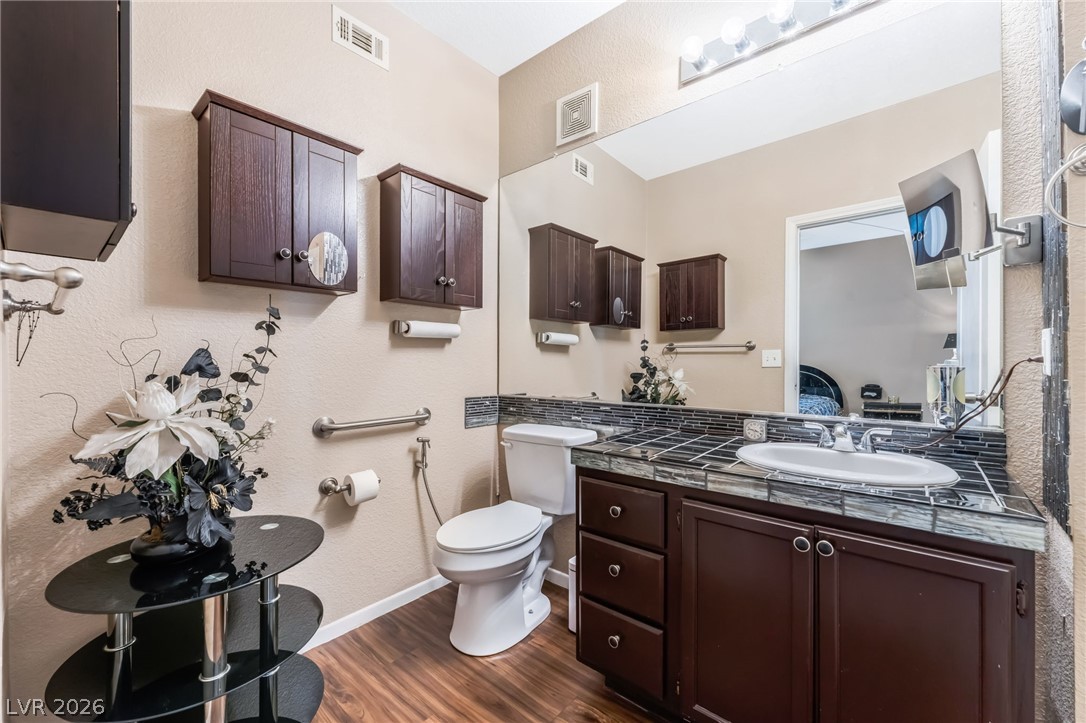 1830 North Buffalo Drive 2049 Las Vegas NV 89128