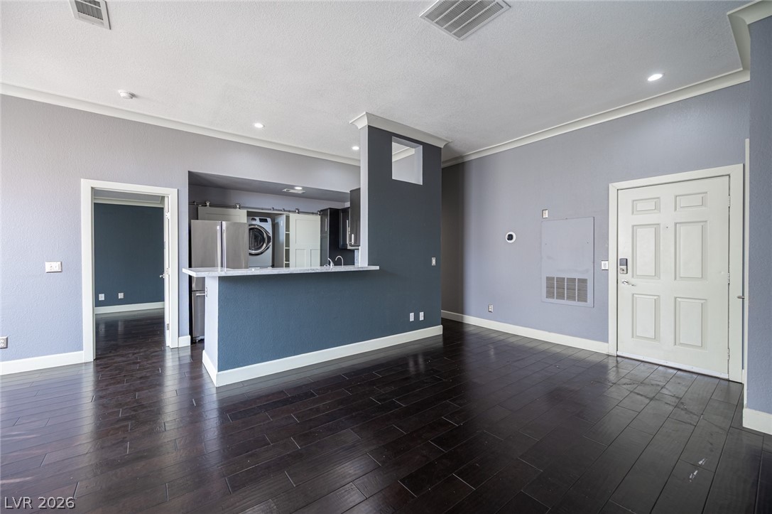 3150 Soft Breezes Drive 2047 Las Vegas NV 89128