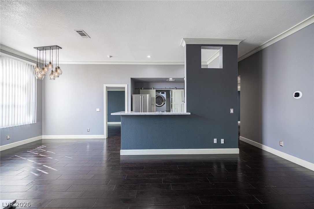 3150 Soft Breezes Drive 2047 Las Vegas NV 89128