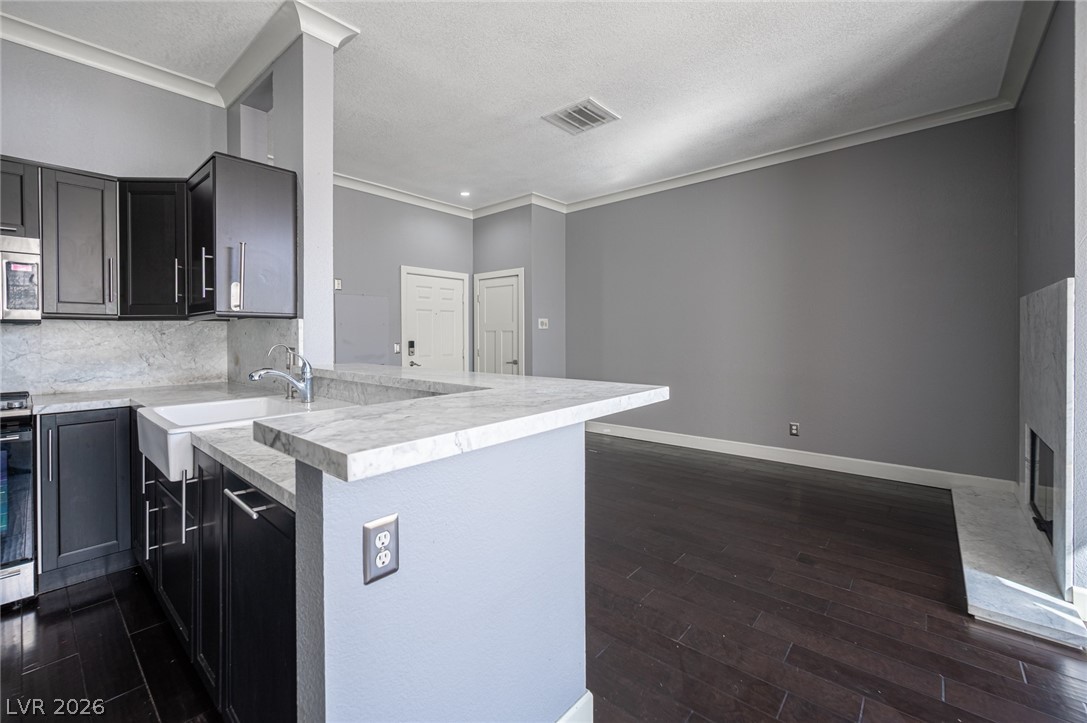 3150 Soft Breezes Drive 2047 Las Vegas NV 89128