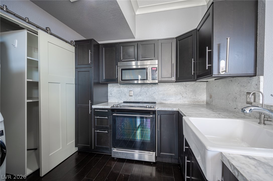 3150 Soft Breezes Drive 2047 Las Vegas NV 89128