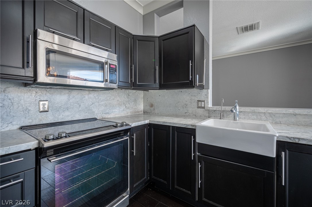 3150 Soft Breezes Drive 2047 Las Vegas NV 89128