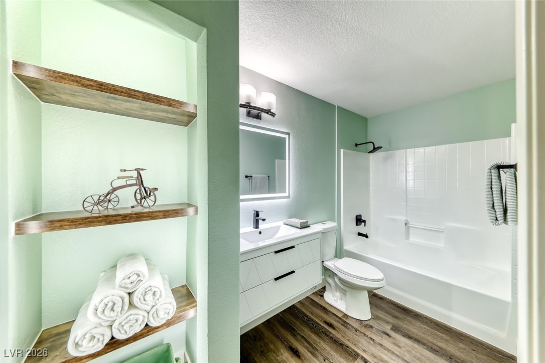 3136 Tarpon Drive 201 Las Vegas NV 89120