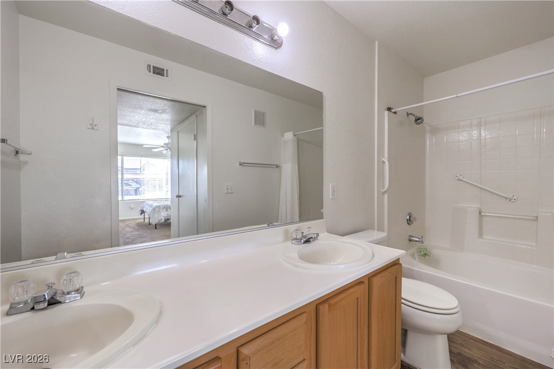 5265 Caspian Springs Drive 104 Las Vegas NV 89120