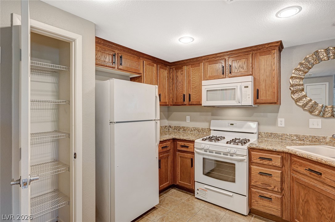 50 Aura De Blanco Street 19103 Henderson NV 89074