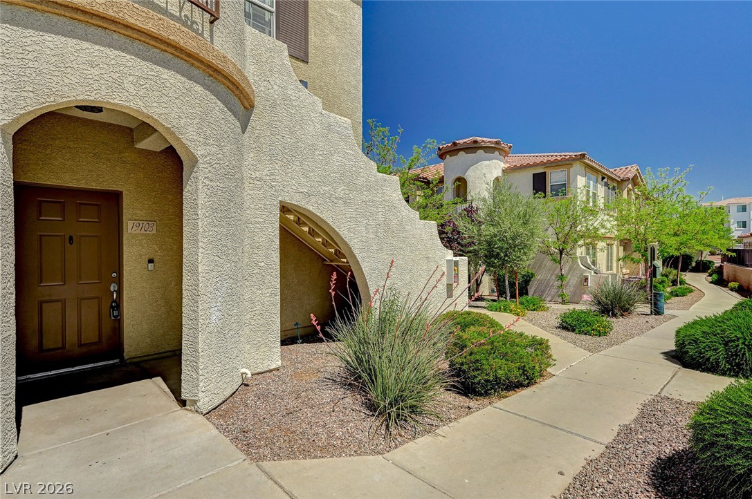 50 Aura De Blanco Street 19103 Henderson NV 89074