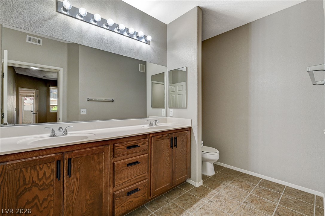 50 Aura De Blanco Street 19103 Henderson NV 89074