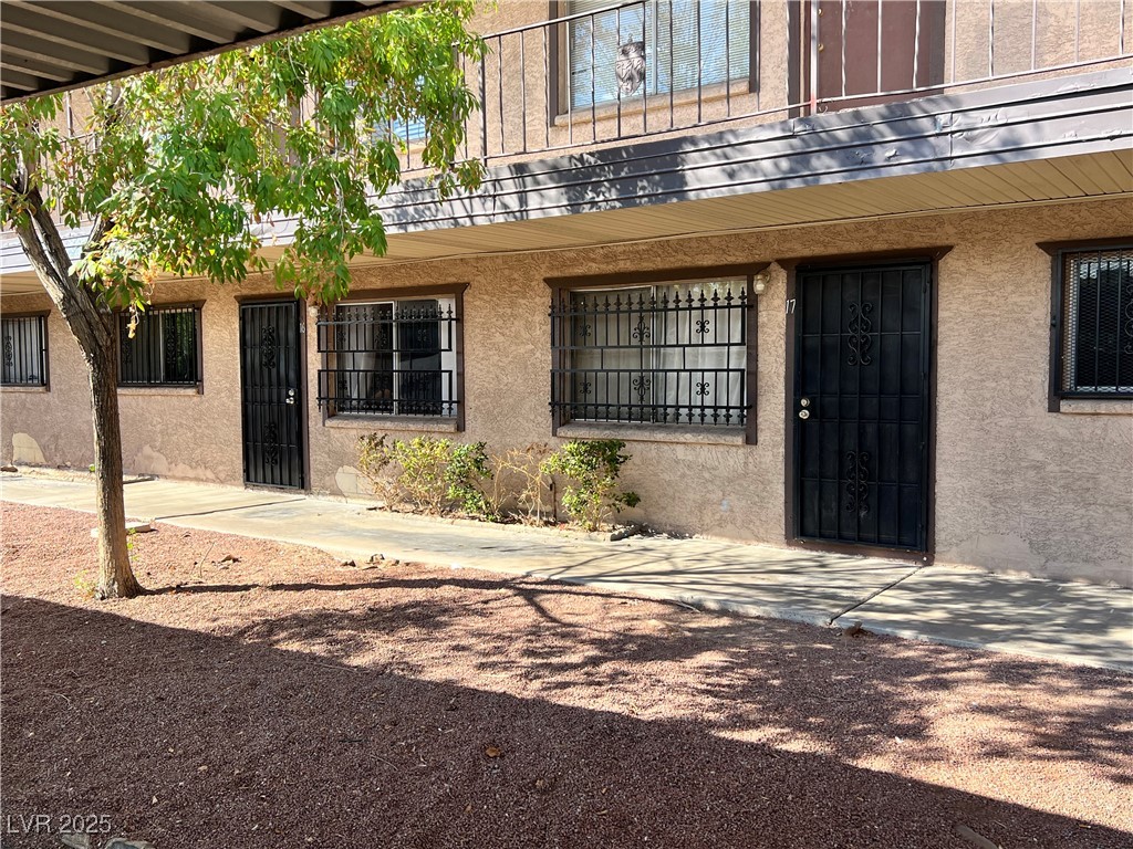3720 Royal Crest Street 16 & 17 Las Vegas NV 89119