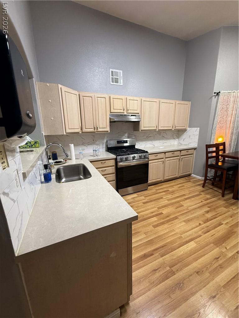 3933 Lazy Pine Street 201 Las Vegas NV 89108