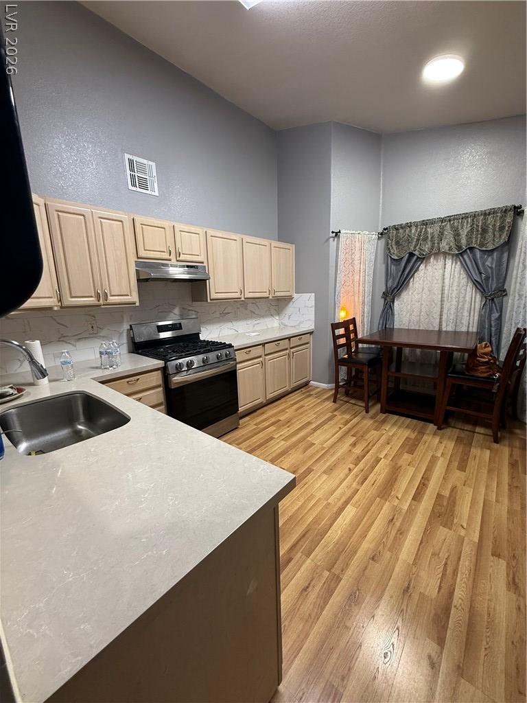 3933 Lazy Pine Street 201 Las Vegas NV 89108