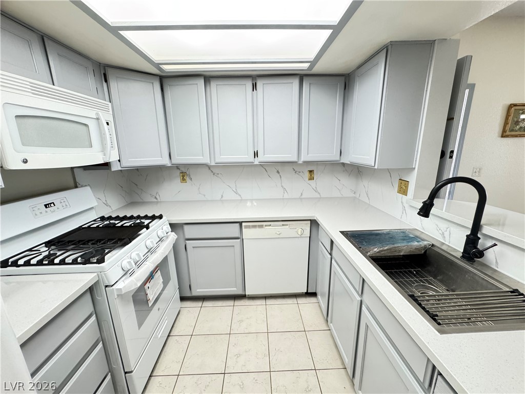 1406 Santa Margarita Street G Las Vegas NV 89146