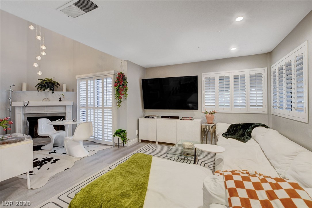 4425 Woodpine Drive 105 Las Vegas NV 89119