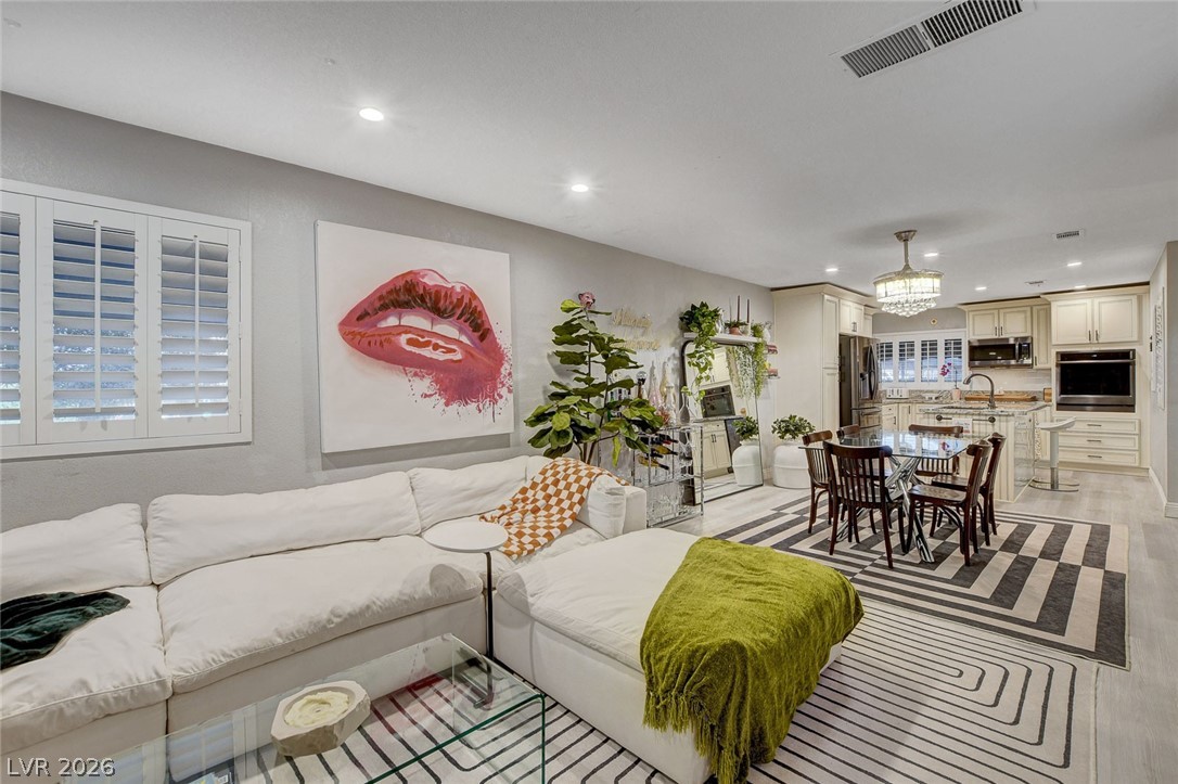 4425 Woodpine Drive 105 Las Vegas NV 89119