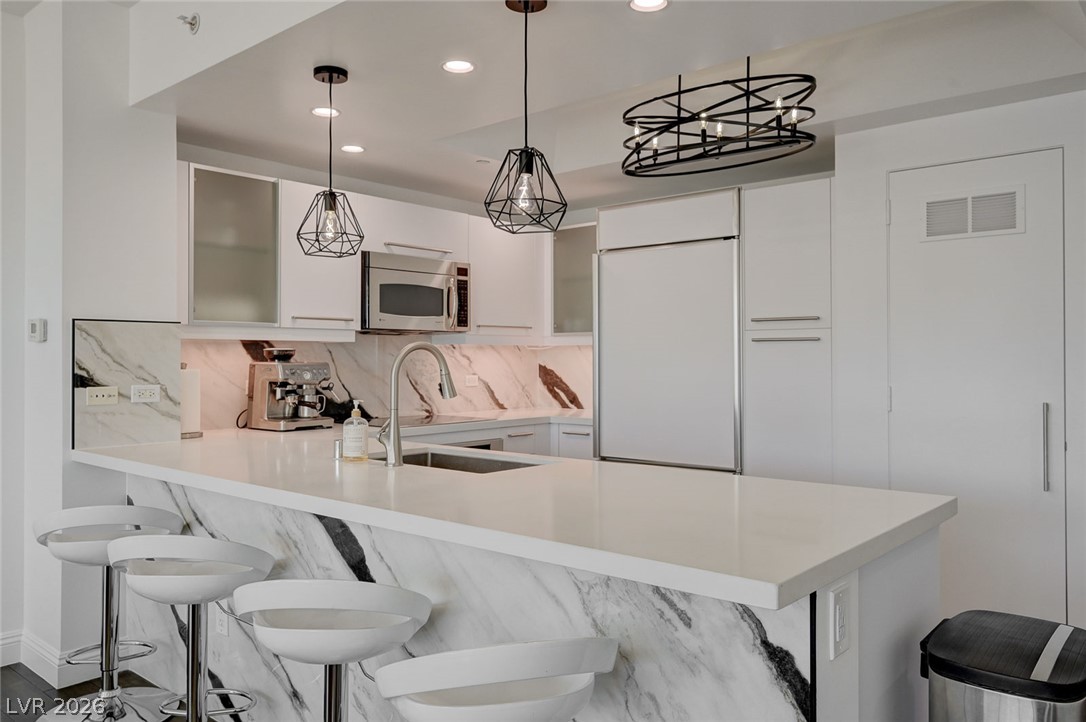 222 Karen Avenue 3301 Las Vegas NV 89109