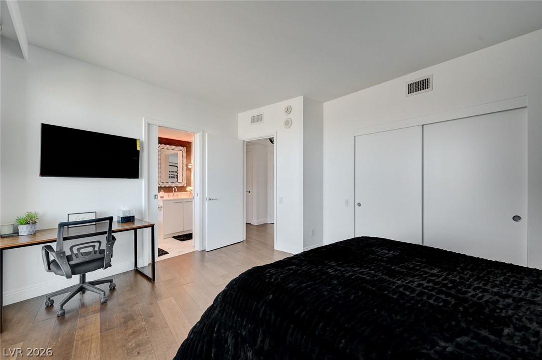 222 Karen Avenue 3301 Las Vegas NV 89109