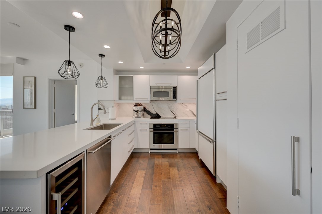 222 Karen Avenue 3301 Las Vegas NV 89109