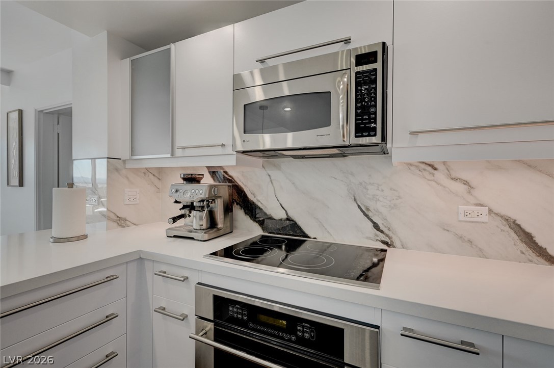 222 Karen Avenue 3301 Las Vegas NV 89109
