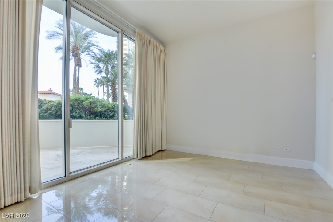 2877 Paradise Road 104 Las Vegas NV 89109
