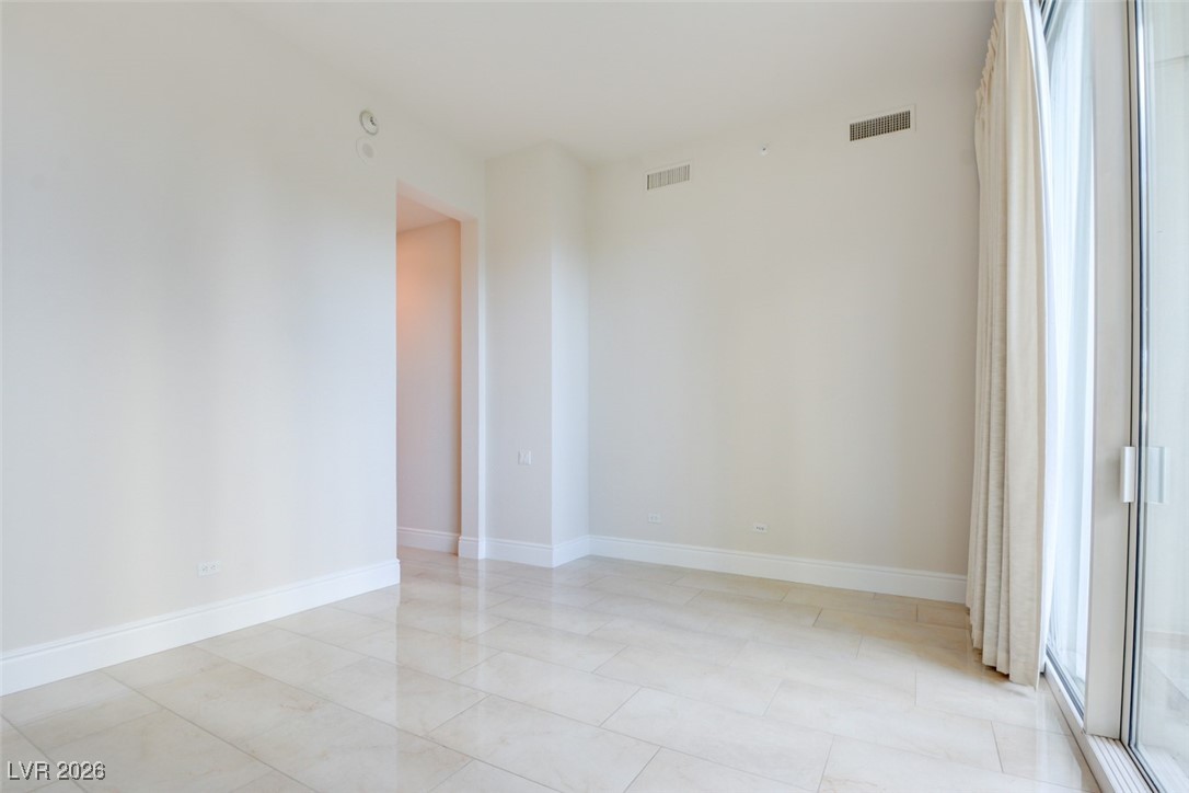 2877 Paradise Road 104 Las Vegas NV 89109
