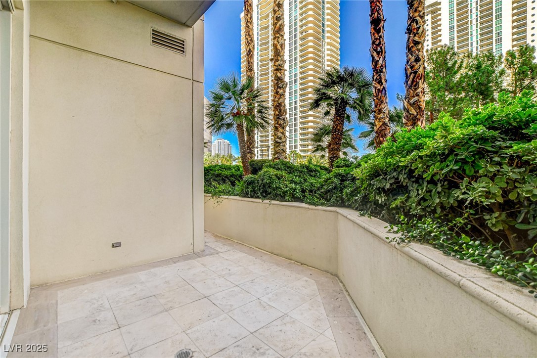 2877 Paradise Road 104 Las Vegas NV 89109