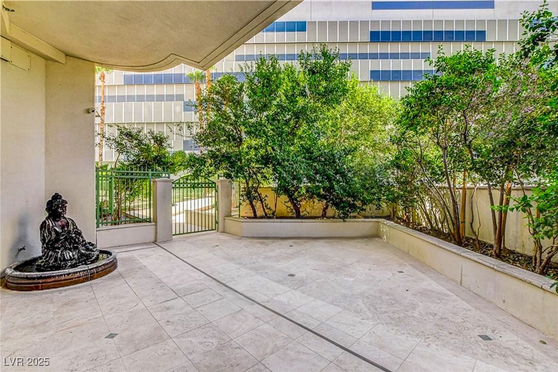 2877 Paradise Road 104 Las Vegas NV 89109