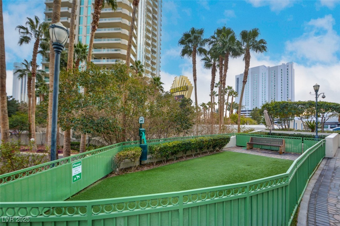 2877 Paradise Road 104 Las Vegas NV 89109