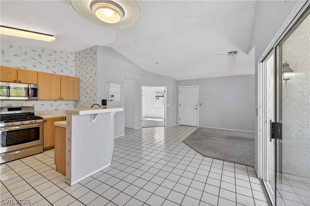 7904 Ryandale Circle 204 Las Vegas NV 89145