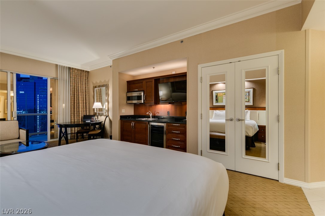 135 East Harmon Avenue 1817 Las Vegas NV 89109