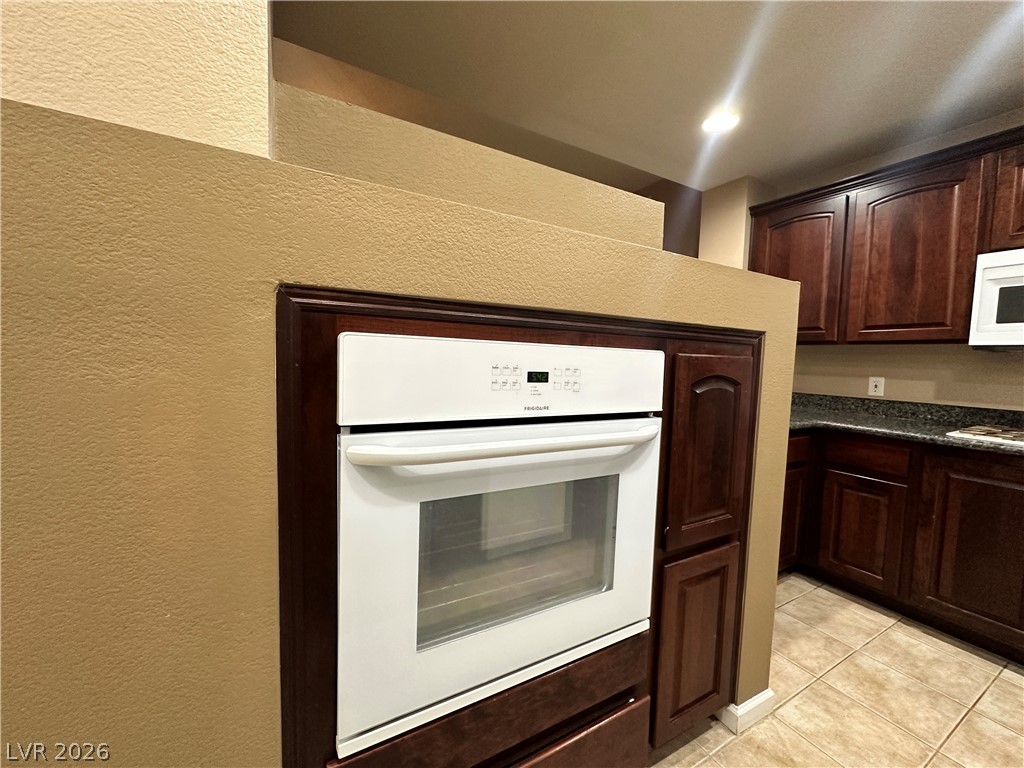 19 East Agate Avenue 305 Las Vegas NV 89123