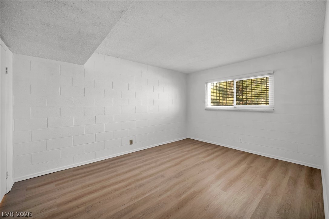 605 South Royal Crest Circle 9 Las Vegas NV 89169