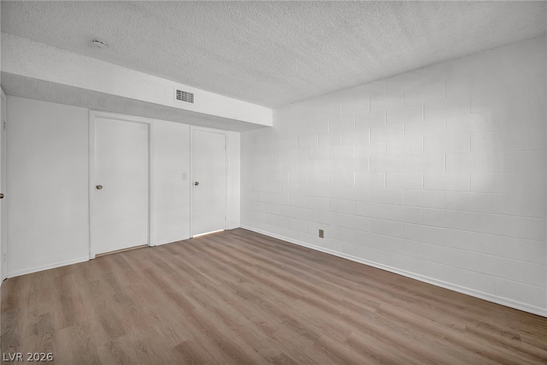 605 South Royal Crest Circle 9 Las Vegas NV 89169