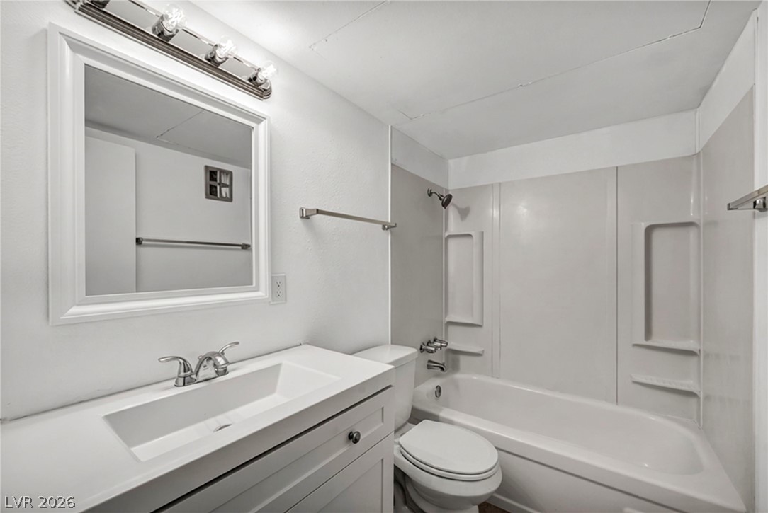 605 South Royal Crest Circle 9 Las Vegas NV 89169