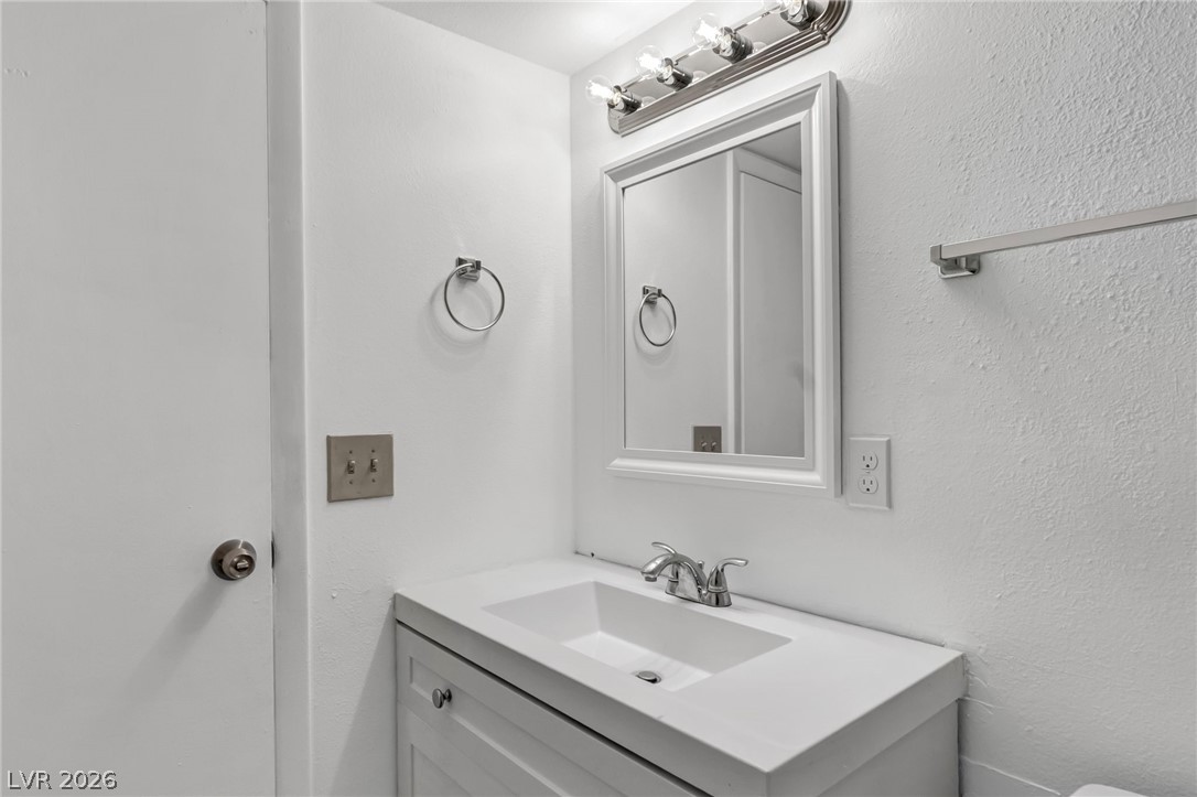 605 South Royal Crest Circle 9 Las Vegas NV 89169