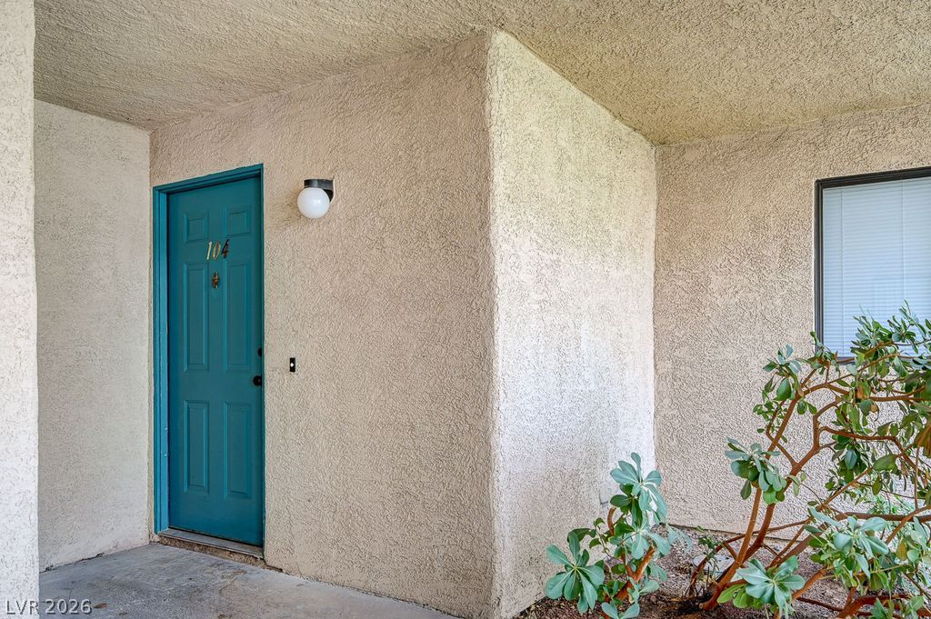2191 Pinetop Lane 104 Las Vegas NV 89119