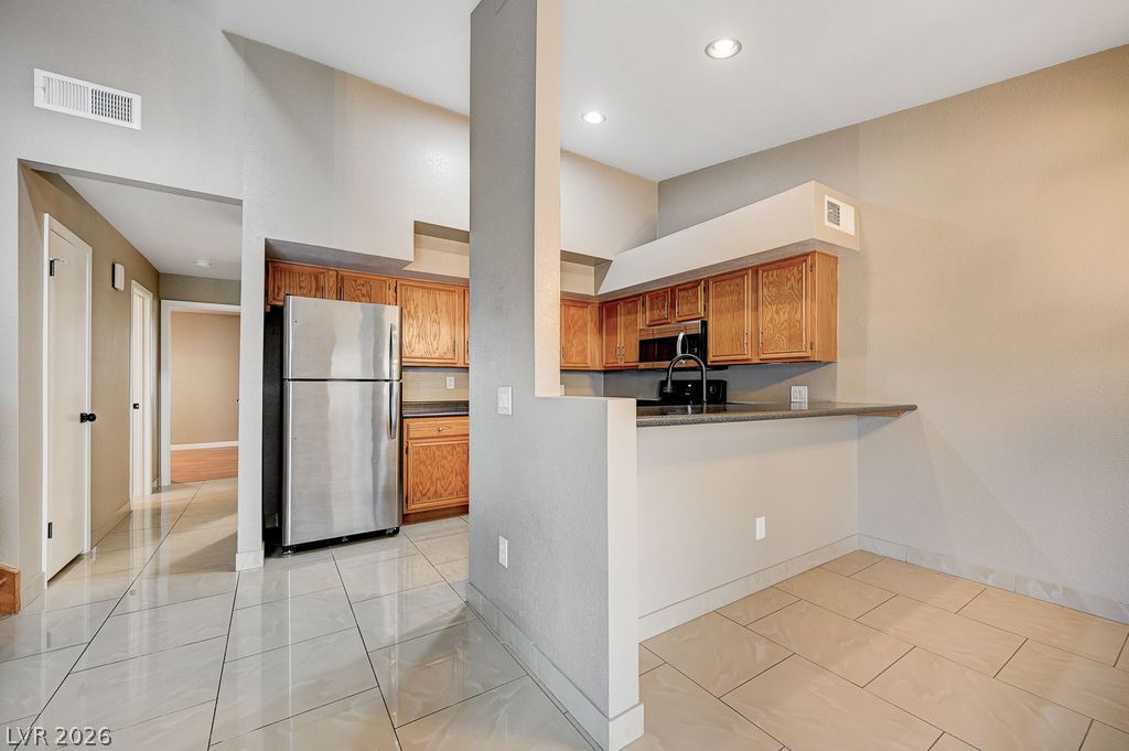 2191 Pinetop Lane 104 Las Vegas NV 89119