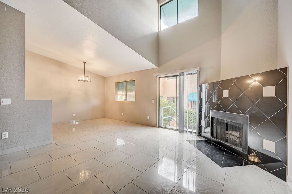 2191 Pinetop Lane 104 Las Vegas NV 89119