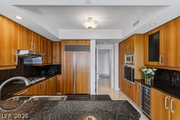 2747 Paradise Road 1403 Las Vegas NV 89109
