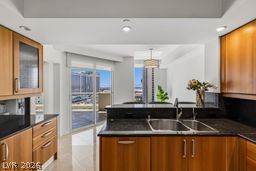 2747 Paradise Road 1403 Las Vegas NV 89109