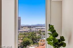 2747 Paradise Road 1403 Las Vegas NV 89109