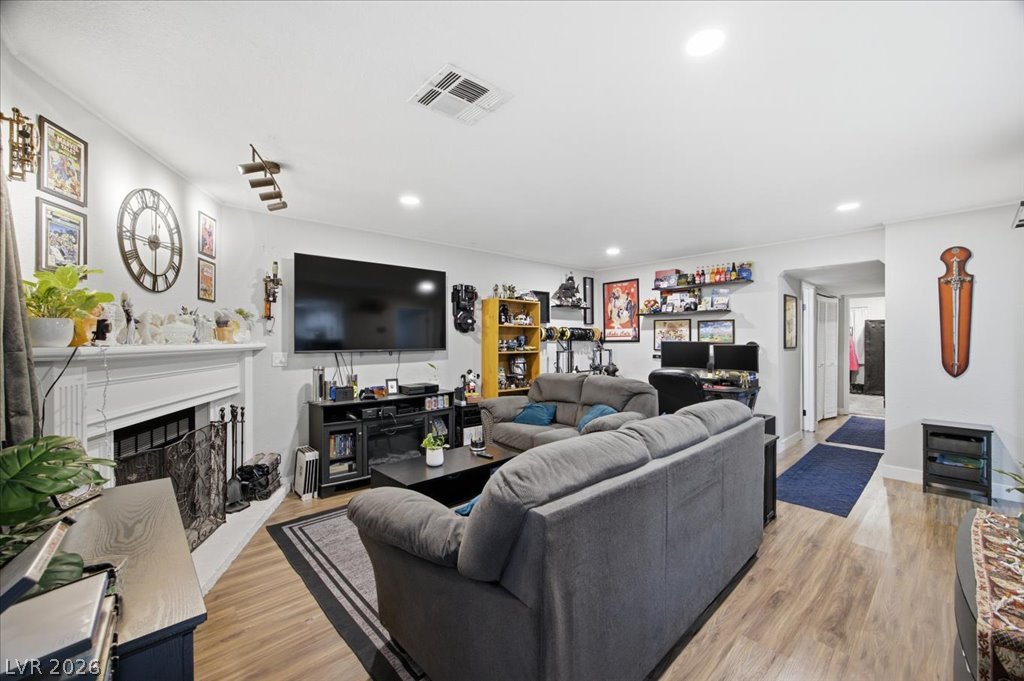 5099 Eldora Avenue 1 Las Vegas NV 89146