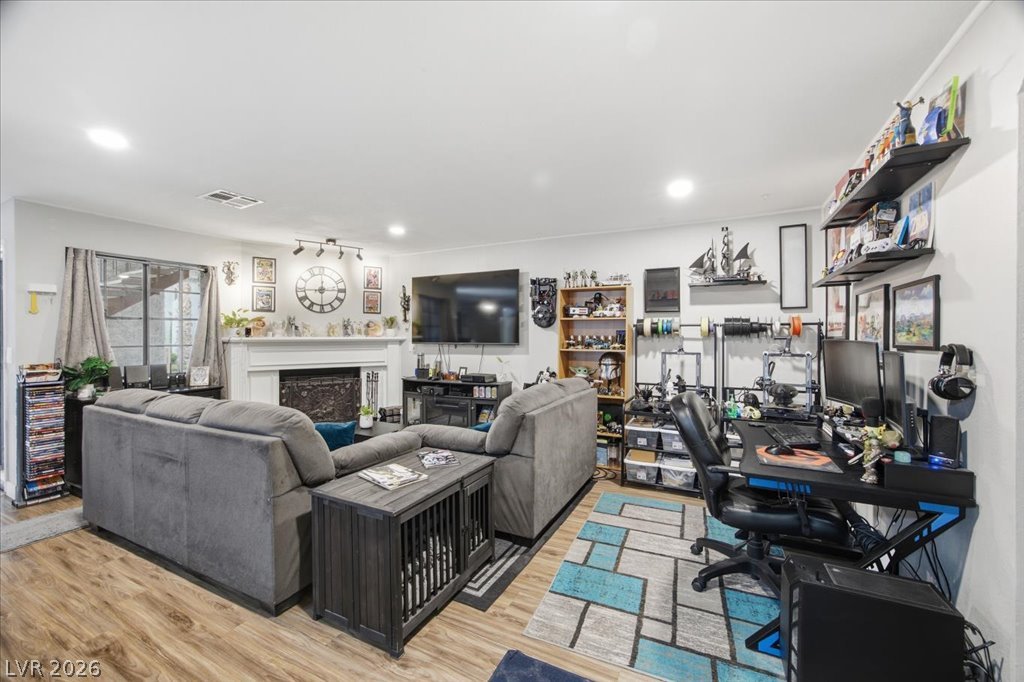 5099 Eldora Avenue 1 Las Vegas NV 89146
